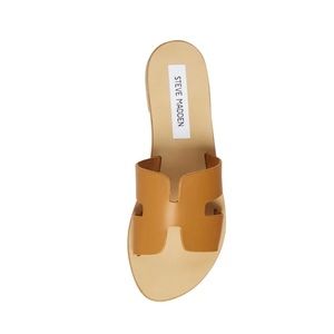 Steve madden flats!!